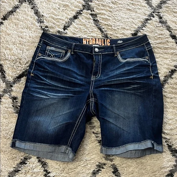 NWOT Hydraulic Women's Deep Indigo Jean Shorts - Picture 2 of 9